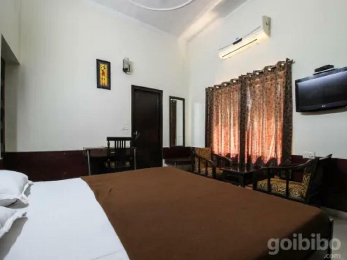 Hotel Utsav Dehradun Extérieur photo