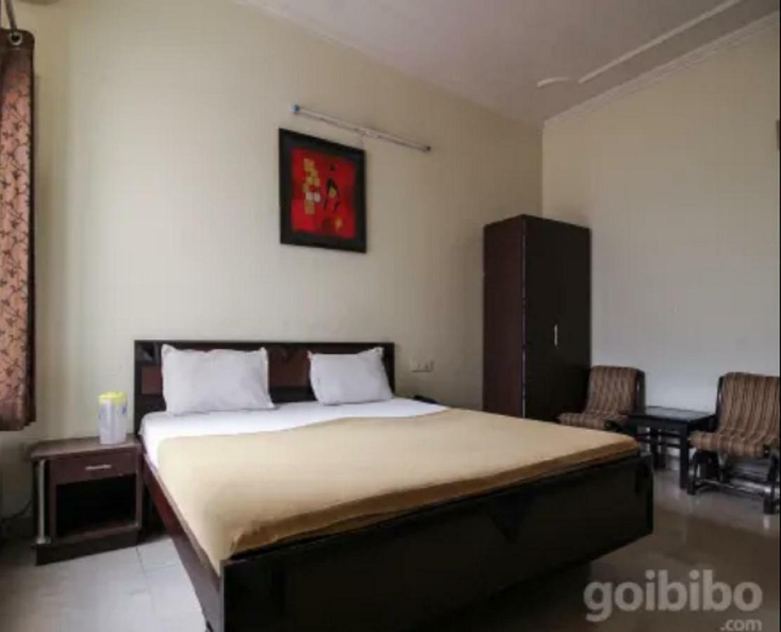 Hotel Utsav Dehradun Extérieur photo