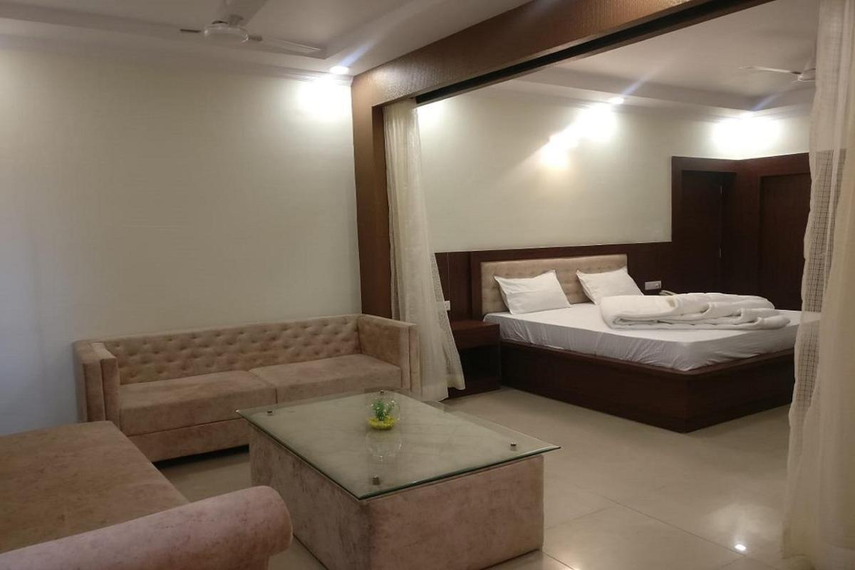 Hotel Utsav Dehradun Extérieur photo